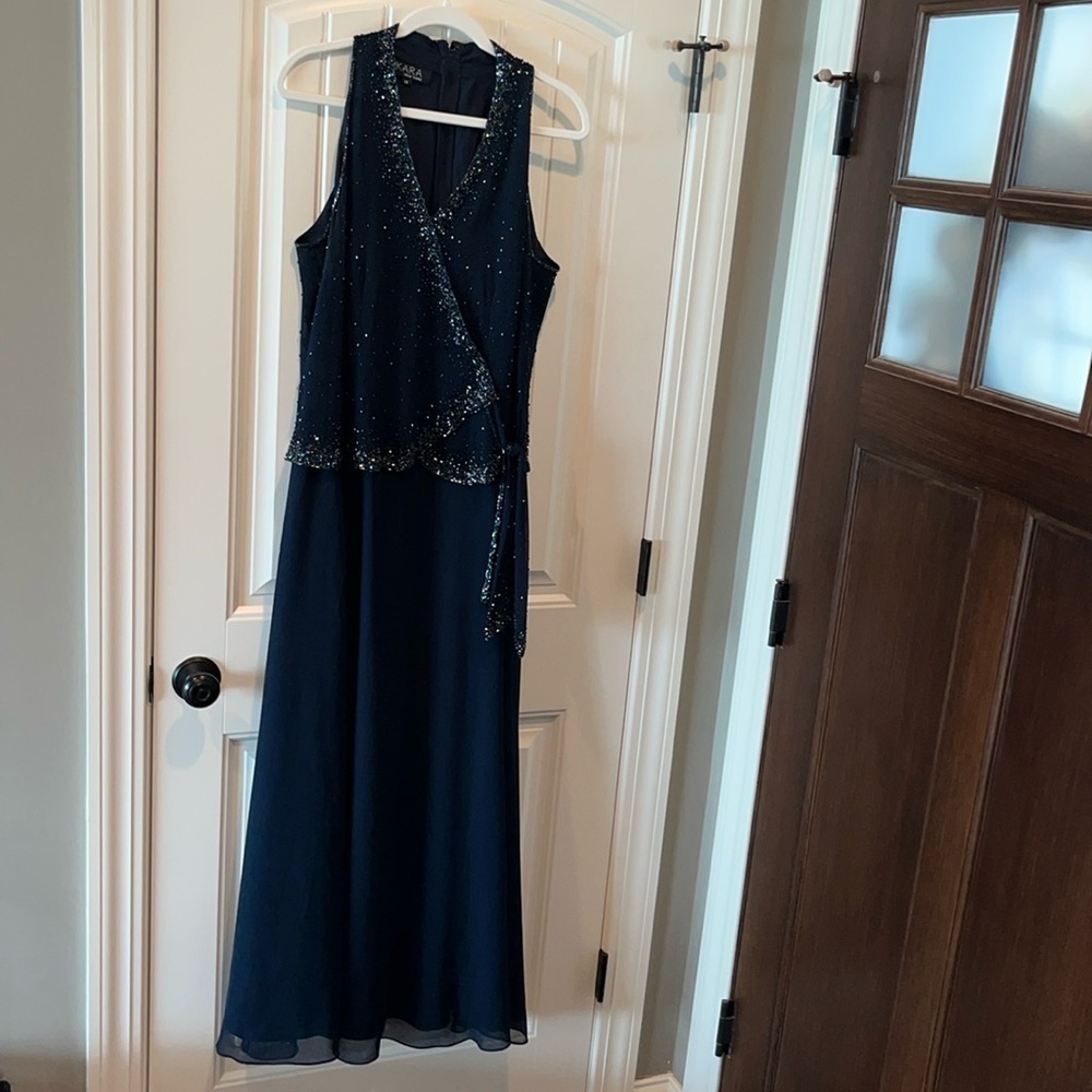 Beautiful navy blue flattering floor length beaded dress 
wrap front JKARA sz 16